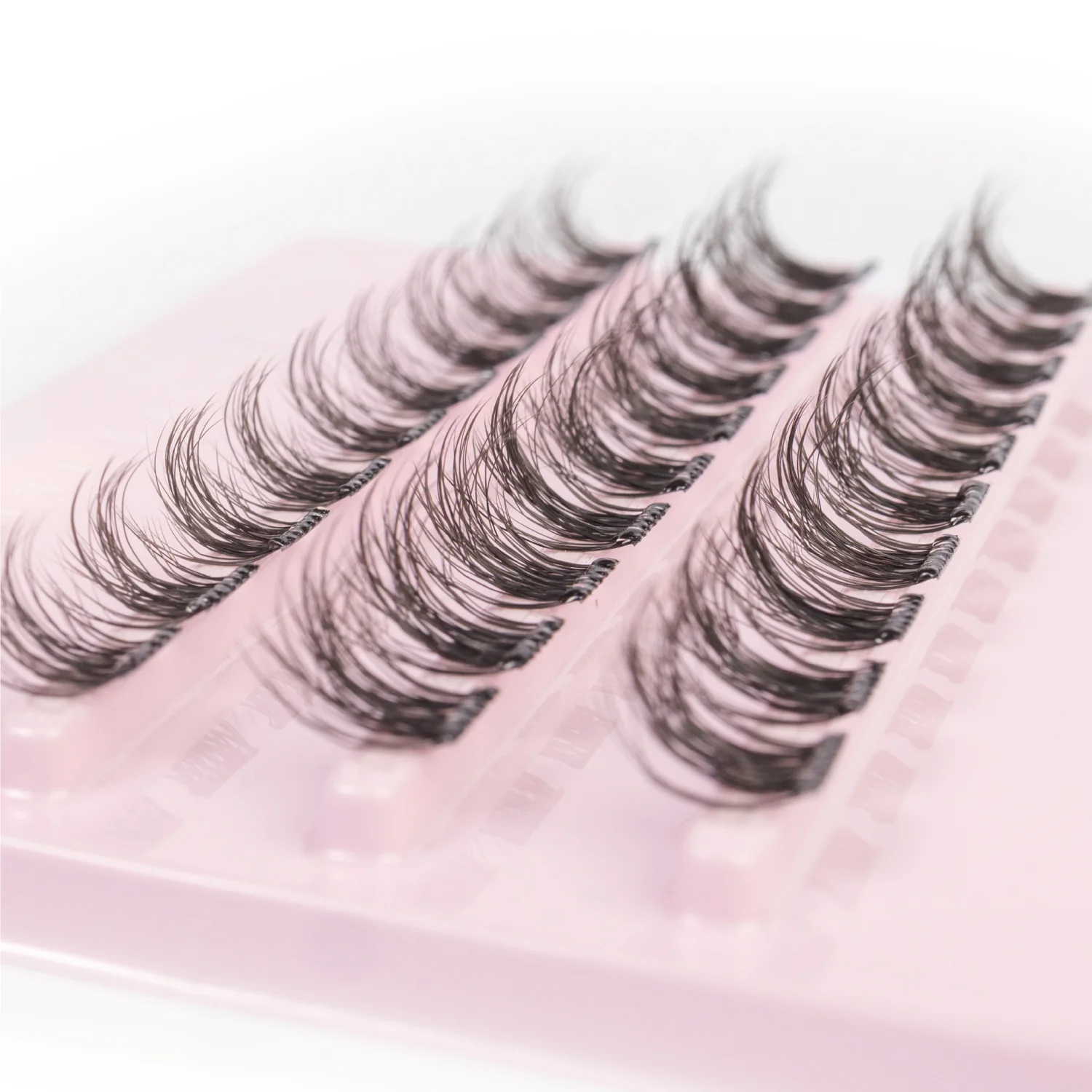 Wispy Volume Pre-Glued Individuals - Image 7